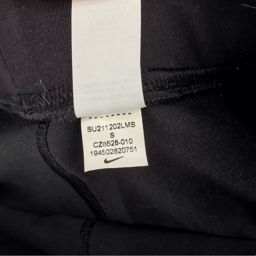Nike Womens Sportswear Essential High-Waisted Leggings (CZ8528-010) Size Small - Picture 10 of 15
